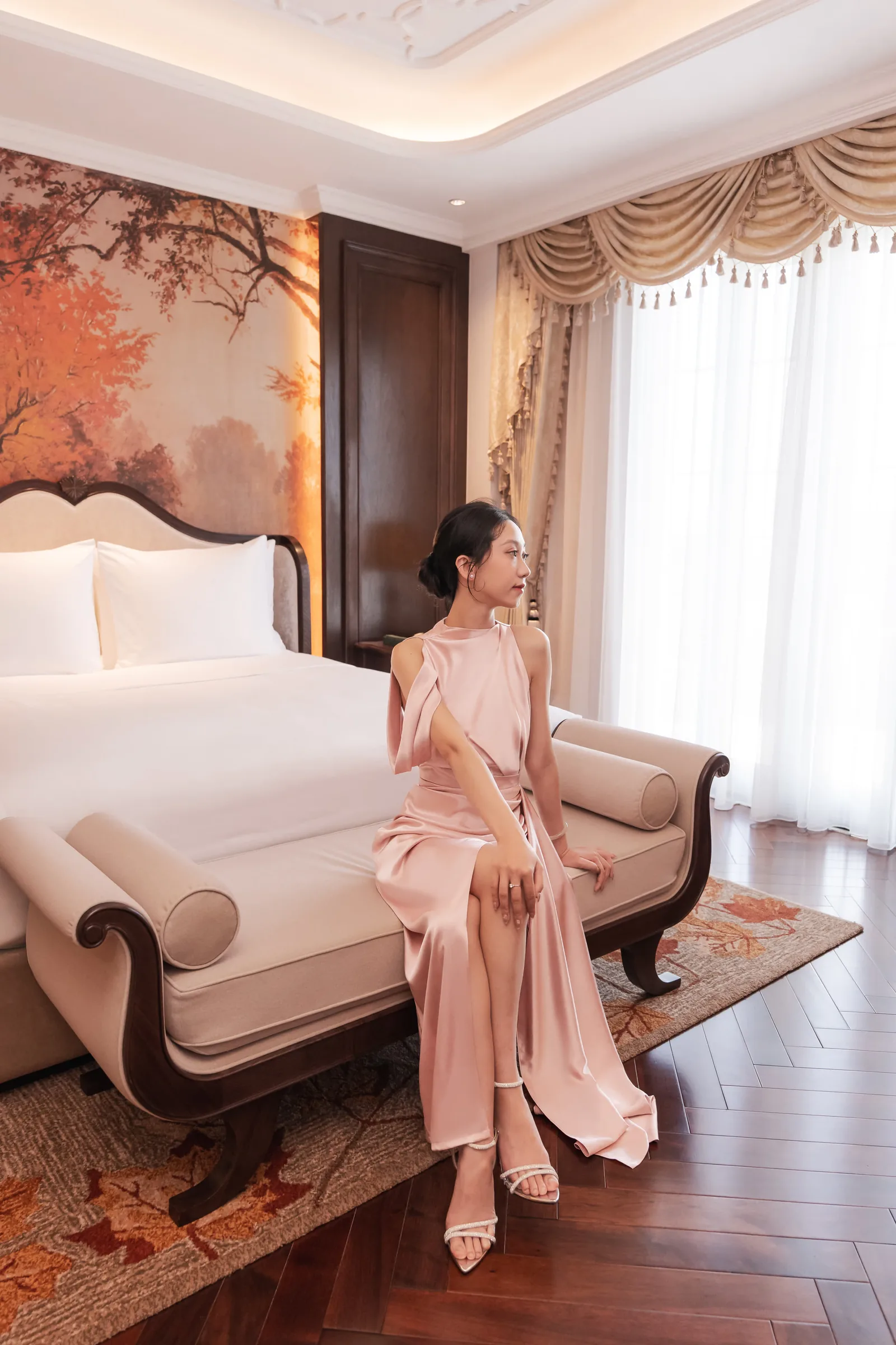 Tựa Bóng Đêm
